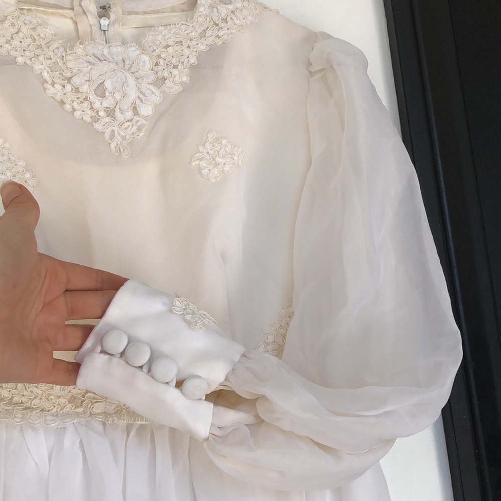 Antique Edwardian White Tea Gown View 5
